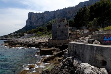 ARENELLA Fotografia di Giulio Azzarello ©2022.