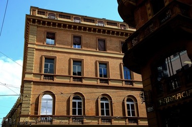 BOLOGNA centro storico. Fotografie di Giulio Azzarello &copy;2018.