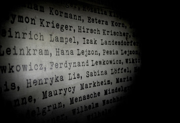 IL MUSEO SCHINDLER a Cracovia. Fotografie di Giulio Azzarello ©2016. IL MUSEO SCHINDLER a Cracovia. Fotografie di Giulio Azzarello ©2016.