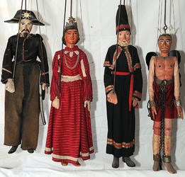 PUPI SICILIANI del 900 e dell 800. Collezione Cuticchio. Fotografie di Giulio Azzarello &copy;2014.