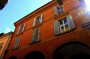 BOLOGNA centro storico. Fotografie di Giulio Azzarello &copy;2018.