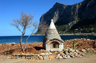 CAPO GALLO riserva marina e naturalistica a Palermo panoramiche e particolari. Fotografie di Giulio Azzarello ©2014. CAPO GALLO riserva marina e naturalistica a Palermo panoramiche e particolari. Fotografie di Giulio Azzarello ©2014.