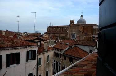 VENEZIA fotografie di Giulio Azzarello &copy;2022.