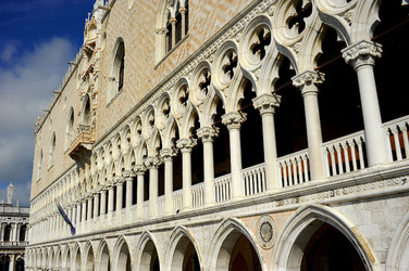 PIAZZA SAN MARCO A VENEZIA fotografie di Giulio Azzarello &copy;2016.
