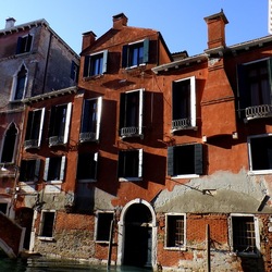 VENEZIA fotografie di Giulio Azzarello &copy;2022.