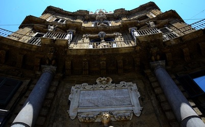 CENTRO STORICO di PALERMO fotografie di Giulio Azzarello &copy;2019.