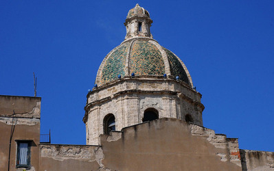 TRAPANI il centro storico il porto il mare la colombaia. Fotografie di Giulio Azzarello ©2014. TRAPANI il centro storico il porto il mare la colombaia. Fotografie di Giulio Azzarello ©2014.