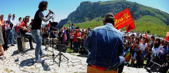 PORTELLA della Ginestra in Sicilia. Fotografie di Giulio Azzarello &copy;2014.