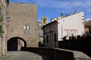 VITERBO e il suo centro storico. Fotografie di Giulio Azzarello &copy;2014.