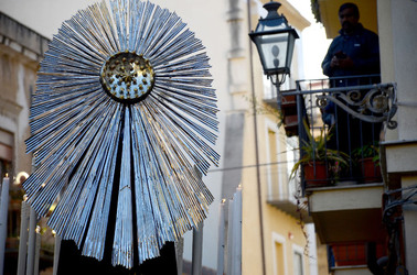 PROCESSIONI religiose per la Pasqua a Palermo. Fotografie di Giulio Azzarello ©2016. PROCESSIONI religiose per la Pasqua a Palermo. Fotografie di Giulio Azzarello ©2016.