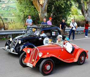 TARGA FLORIO storica in Sicilia. Fotografie di Giulio Azzarello ©2015 2016. TARGA FLORIO storica in Sicilia. Fotografie di Giulio Azzarello ©2015 2016.
