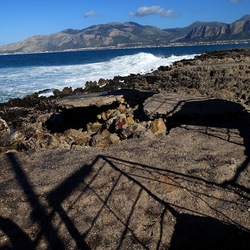 COSTA SICILIANA. Fotografie di Giulio Azzarello &copy;2022.
