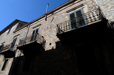 POLIZZI GENEROSA in Sicilia. Fotografie di Giulio Azzarello ©2014. POLIZZI GENEROSA in Sicilia. Fotografie di Giulio Azzarello ©2014.