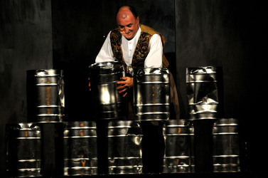 MARCO RENZI e il suo teatro. Fotografie di Giulio Azzarello ©2014.