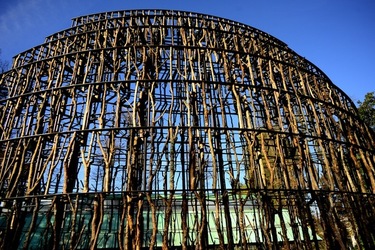 VENEZIA installazione lignea Giardini della Biennale di Arch. Cont. Fotografie di Giulio Azzarello &copy;2022.
