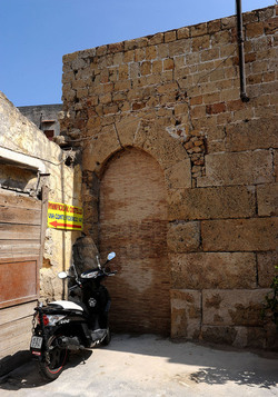 CASTELLO di Mare dolce a Palermo archeo sito arabo normanno panoramiche e particolari. Fotografie di Giulio Azzarello &copy;2014.
