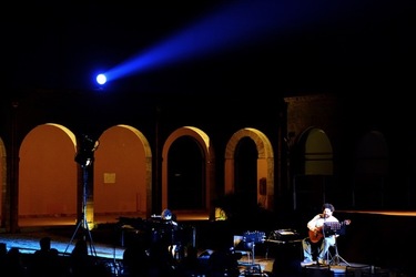 GIUSEPPE di BELLA artista musicista. Fotografie di Giulio Azzarello &copy;2020.