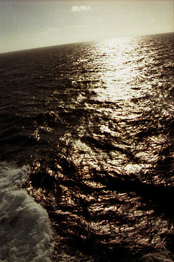 IL PORTO DI GENOVA panoramiche e particolari. Fotografie di Giulio Azzarello &copy;2014.