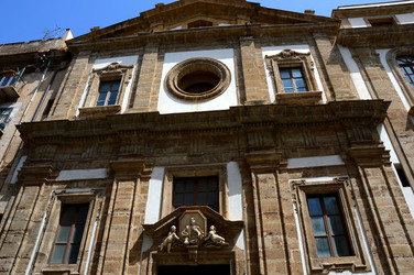 PALERMO il suo centro storico le periferie i monumenti. Fotografie di Giulio Azzarello ©2014.