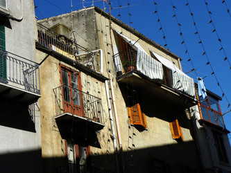 POLIZZI GENEROSA in Sicilia. Fotografie di Giulio Azzarello ©2014. POLIZZI GENEROSA in Sicilia. Fotografie di Giulio Azzarello ©2014.