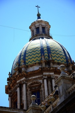 CENTRO STORICO di PALERMO fotografie di Giulio Azzarello &copy;2019.
