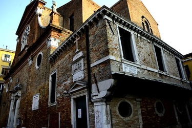 VENEZIA fotografie di Giulio Azzarello ©2020. VENEZIA fotografie di Giulio Azzarello ©2020.