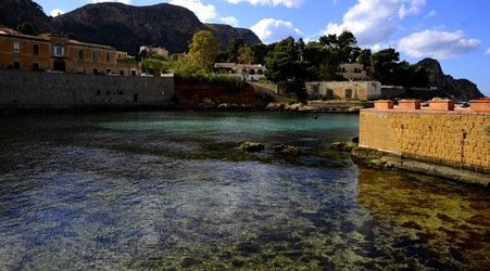 MARE SICILIANO fotografie di Giulio Azzarello &copy;2020.
