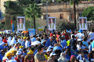 IL PAPA A PALERMO Papa Bendetto XVI. Fotografie di Giulio Azzarello ©2010 14.
