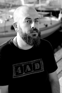ALESSIO BOSCO artista musicista compositore. Fotografie di Giulio Azzarello &copy;2018.