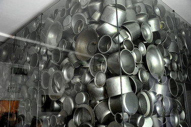 IL MUSEO SCHINDLER a Cracovia. Fotografie di Giulio Azzarello ©2016. IL MUSEO SCHINDLER a Cracovia. Fotografie di Giulio Azzarello ©2016.