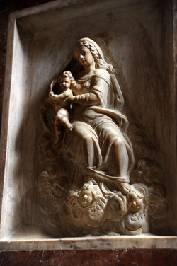 ISNELLO in Sicilia comune e paese del territorio delle madonie. Fotografie di Giulio Azzarello &copy;2014.