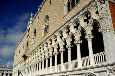 PIAZZA SAN MARCO A VENEZIA fotografie di Giulio Azzarello &copy;2016.