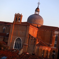 VENEZIA fotografie di Giulio Azzarello &copy;2022.