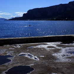 MONDELLO fotografie di Giulio Azzarello ©2021. MONDELLO fotografie di Giulio Azzarello ©2021.