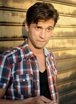 NANDO CHIFARI giovane attore italiano. Fotografie di Giulio Azzarello ©2016. NANDO CHIFARI giovane attore italiano. Fotografie di Giulio Azzarello ©2016.