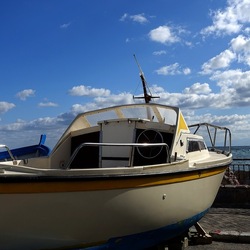 MONDELLO. Fotografe di Giulio Azzarello &copy;2023.