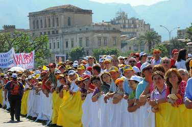 IL PAPA A PALERMO Papa Bendetto XVI. Fotografie di Giulio Azzarello ©2010 14.