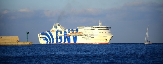 LA COSTA e il PORTO di PALERMO fotografie di Giulio Azzarello &copy;2018.