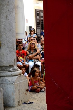 BRUNO LEONE Pulcinella. Fotografie di Giulio Azzarello ©2020. BRUNO LEONE Pulcinella. Fotografie di Giulio Azzarello ©2020.