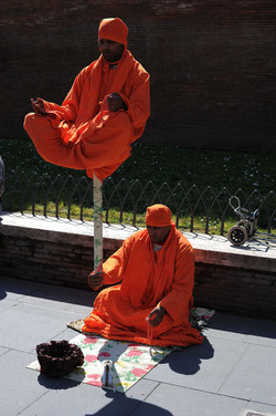 ROMA. Fotografie di Giulio Azzarello ©2014. ROMA. Fotografie di Giulio Azzarello ©2014.