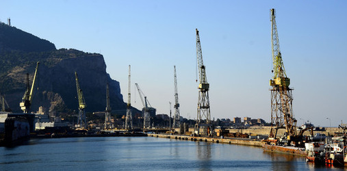 IL GOLFO E IL PORTO DI PALERMO. Fotografie di Giulio Azzarello &copy;2015 2016.