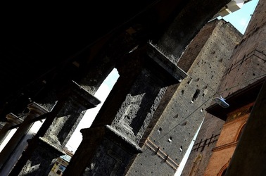 BOLOGNA centro storico. Fotografie di Giulio Azzarello &copy;2018.