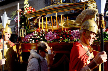 PROCESSIONI religiose per la Pasqua a Palermo. Fotografie di Giulio Azzarello ©2016. PROCESSIONI religiose per la Pasqua a Palermo. Fotografie di Giulio Azzarello ©2016.