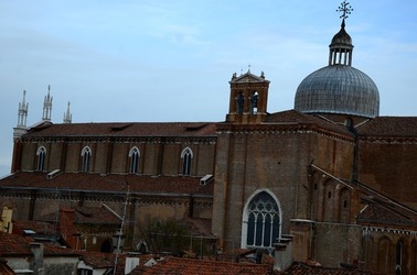 VENEZIA fotografie di Giulio Azzarello &copy;2022.