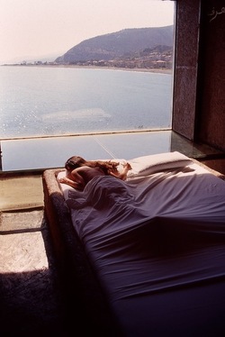 ATELIER SUL MARE fotografie di Giulio Azzarello &copy;2021.