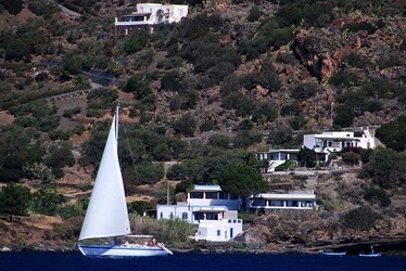 ISOLA DI SALINA arcipelago delle Eolie in Sicilia. Fotografie di Giulio Azzarello ©2014. ISOLA DI SALINA arcipelago delle Eolie in Sicilia. Fotografie di Giulio Azzarello ©2014.