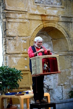 LA MACCHINA DEI SOGNI di Mimmo Cuticchio. Fotografie di Giulio Azzarello ©2020. LA MACCHINA DEI SOGNI di Mimmo Cuticchio. Fotografie di Giulio Azzarello ©2020.