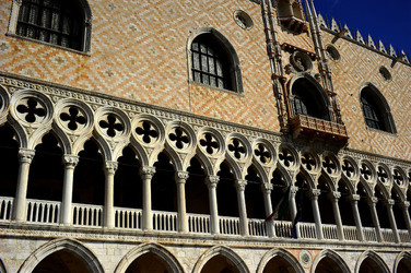 PIAZZA SAN MARCO A VENEZIA fotografie di Giulio Azzarello &copy;2016.