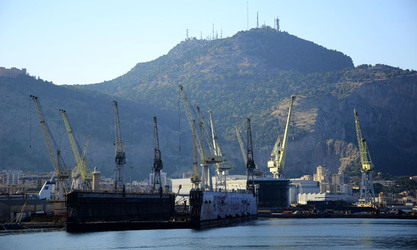 IL GOLFO E IL PORTO DI PALERMO. Fotografie di Giulio Azzarello &copy;2015 2016.