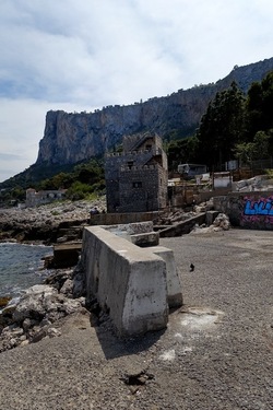 ARENELLA Fotografia di Giulio Azzarello ©2022.